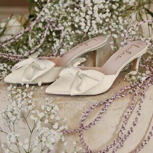 Lulus Lyle Ivory Satin Pointed-toe Mules White - Size 8 - NWT